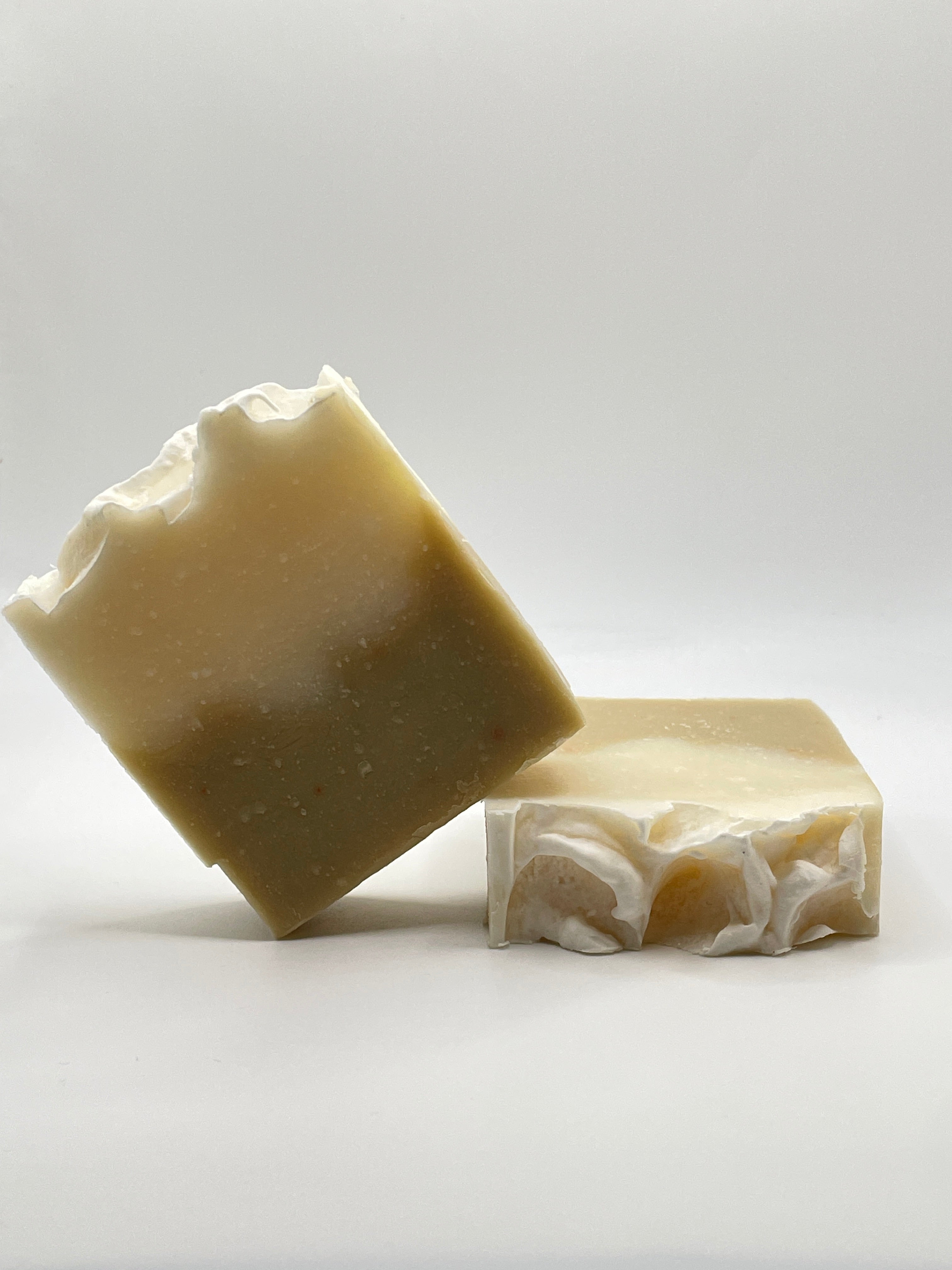 Artisanal Sandalwood Soap Bar | Ultra moisturizing Shea Butter Blend | Creamy, Woodsy, Natural