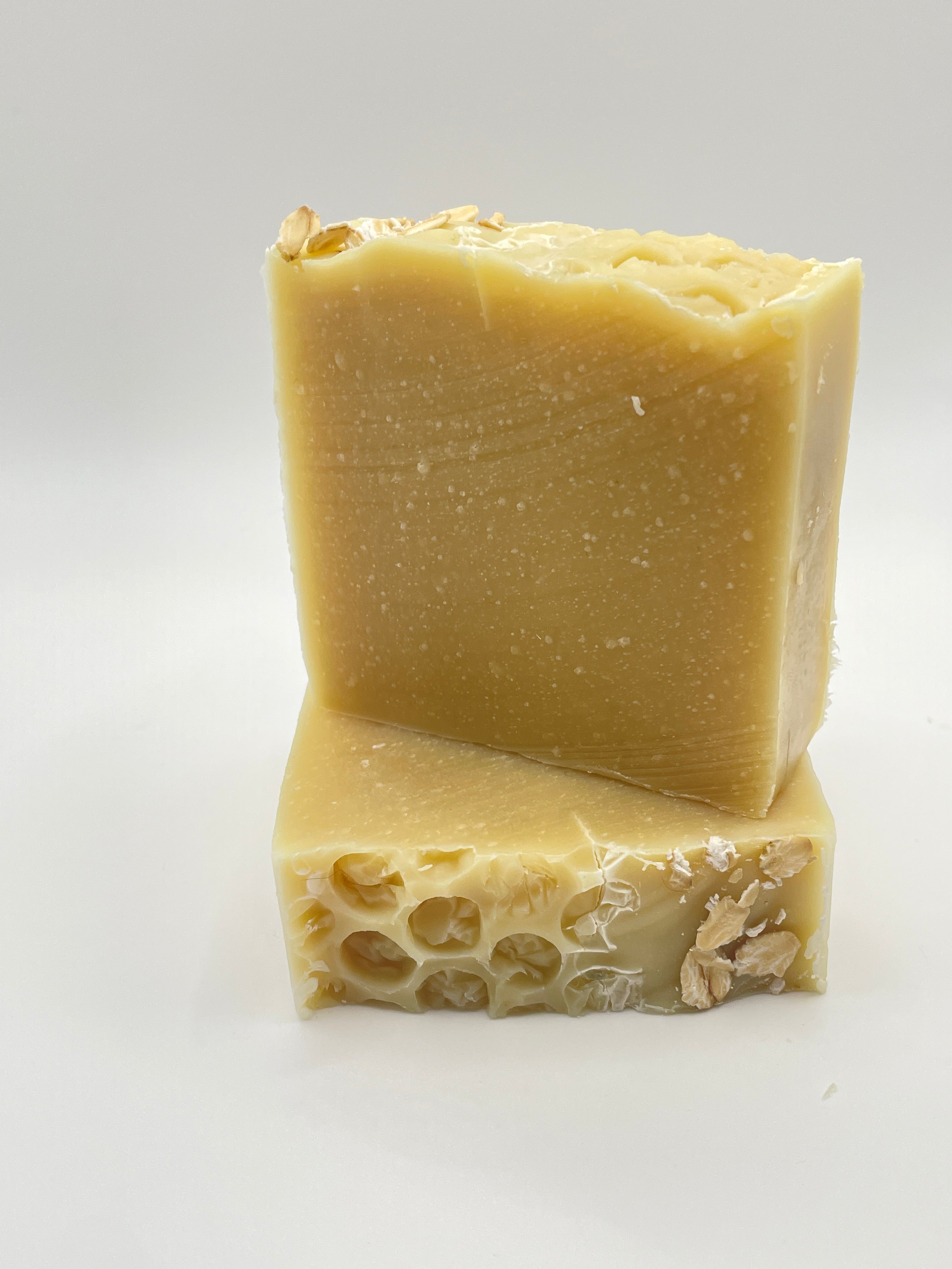 Handmade Oat Milk & Honey Soap |Artisanal Cold Process | Small Batch Luxury Soap |Natural Ingredients