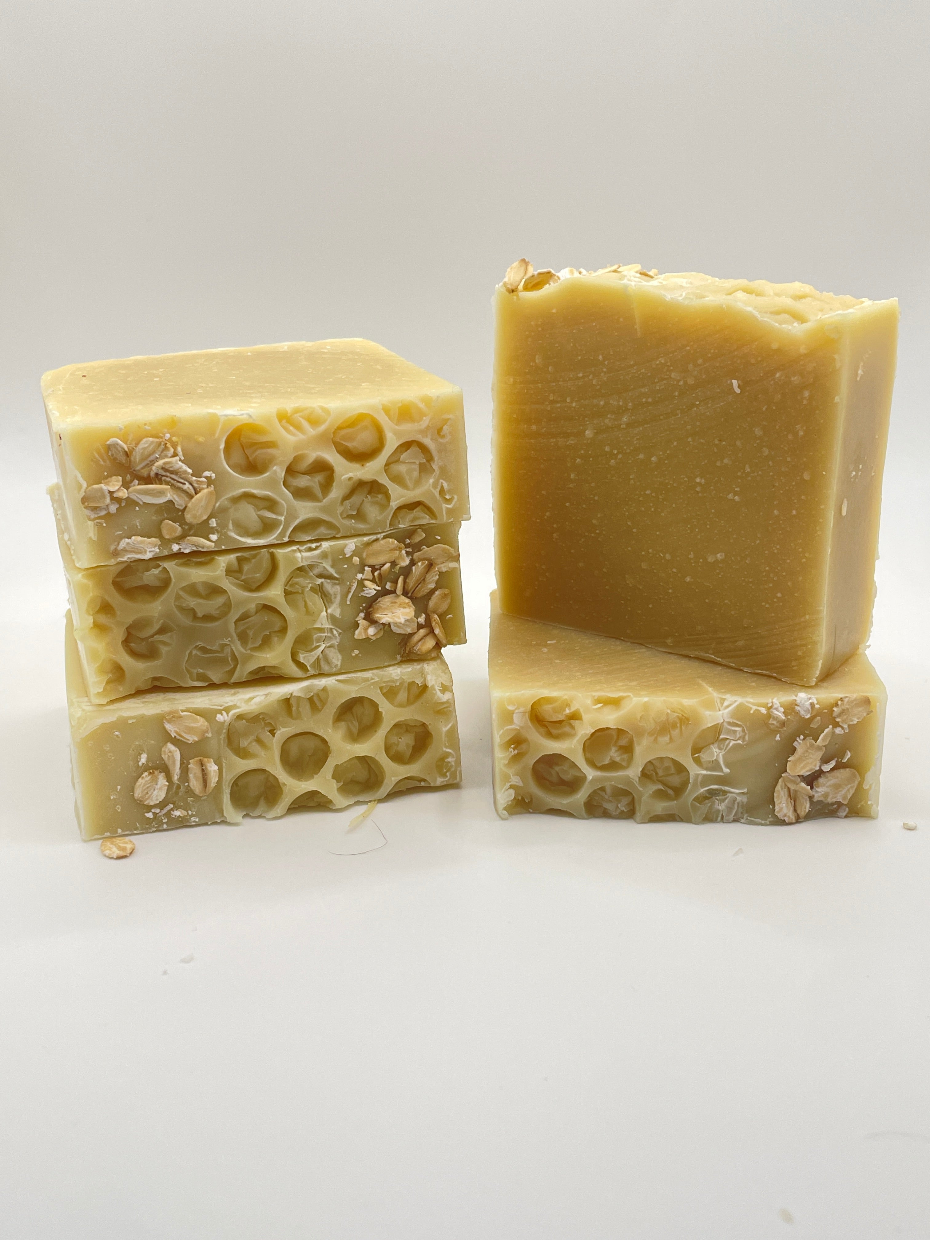 Handmade Oat Milk & Honey Soap |Artisanal Cold Process | Small Batch Luxury Soap |Natural Ingredients