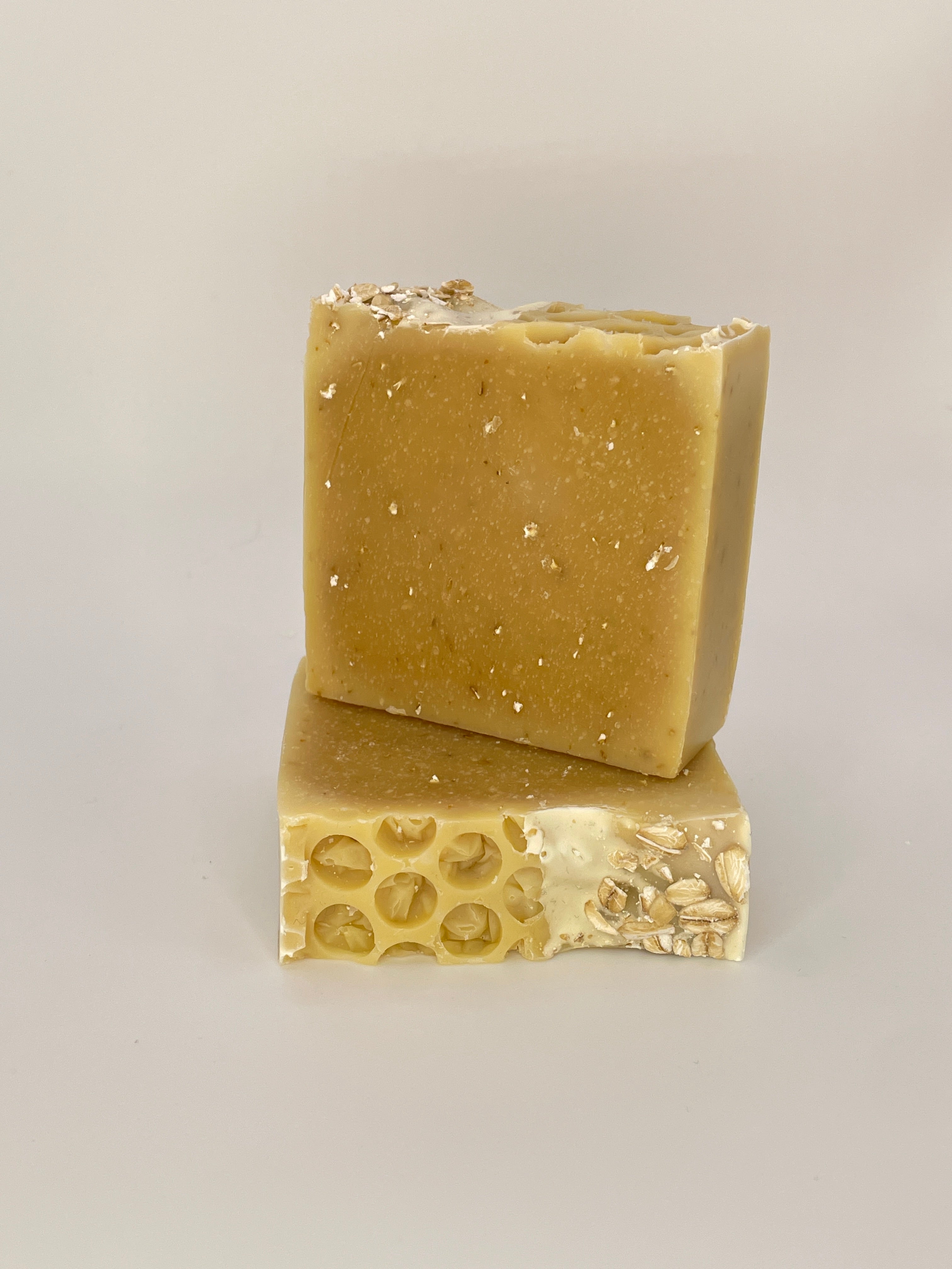 Natural Honey & Oat Soap | Light Exfoliation For Glowing Skin | Handcrafted Cold Process Soap