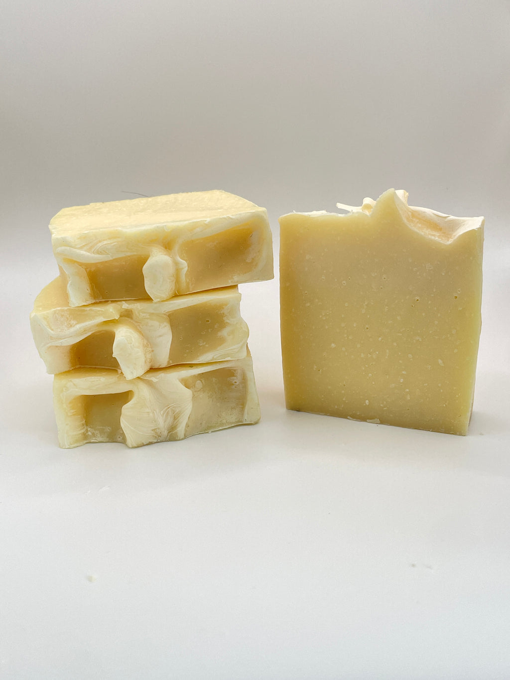 Grass Fed Tallow Cold Process Soap | Organic Coconut Oil & Lemongrass Essential Oil