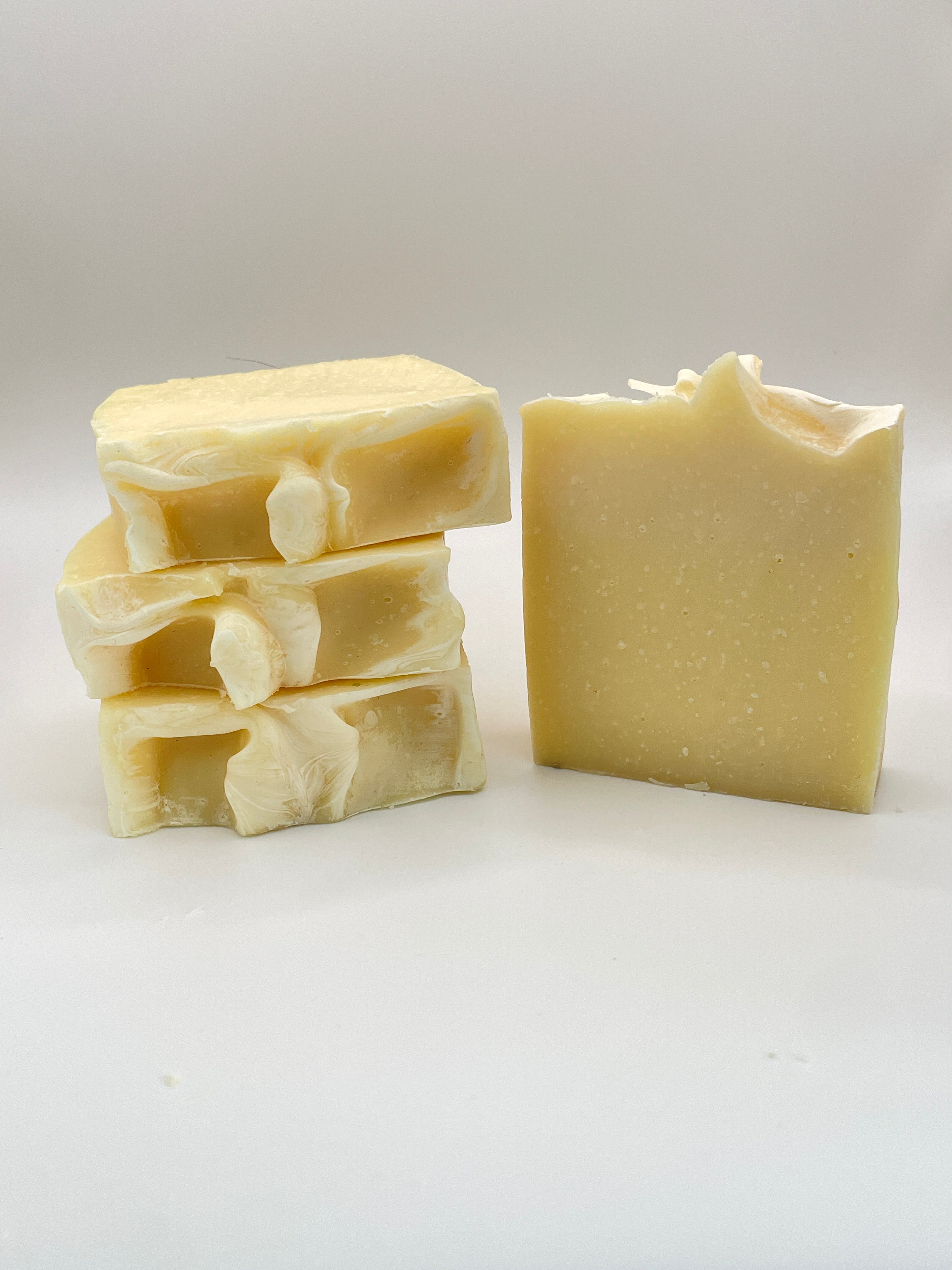 Grass Fed Tallow Cold Process Soap | Organic Coconut Oil & Lemongrass Essential Oil