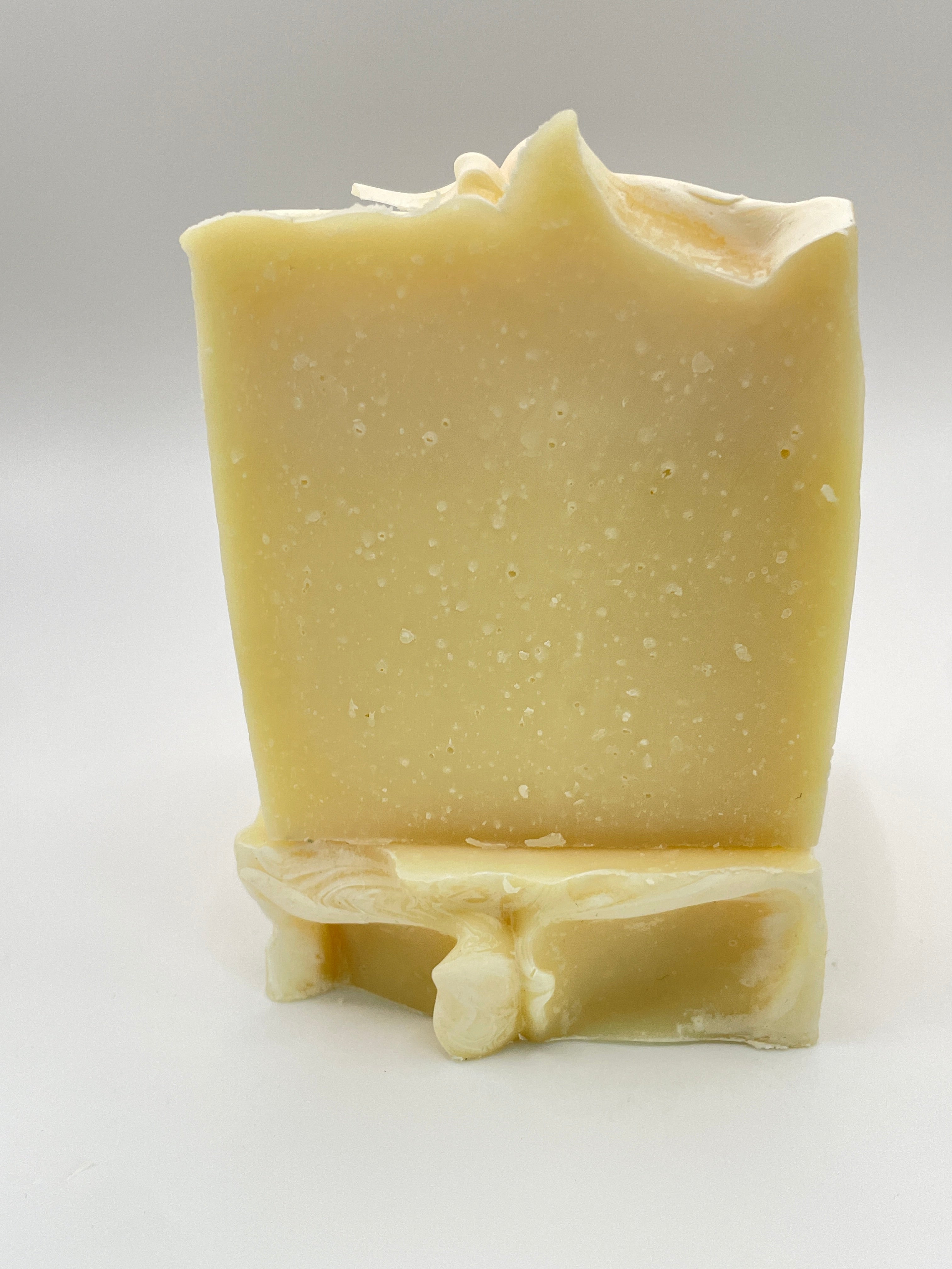 Grass Fed Tallow Cold Process Soap | Organic Coconut Oil & Lemongrass Essential Oil