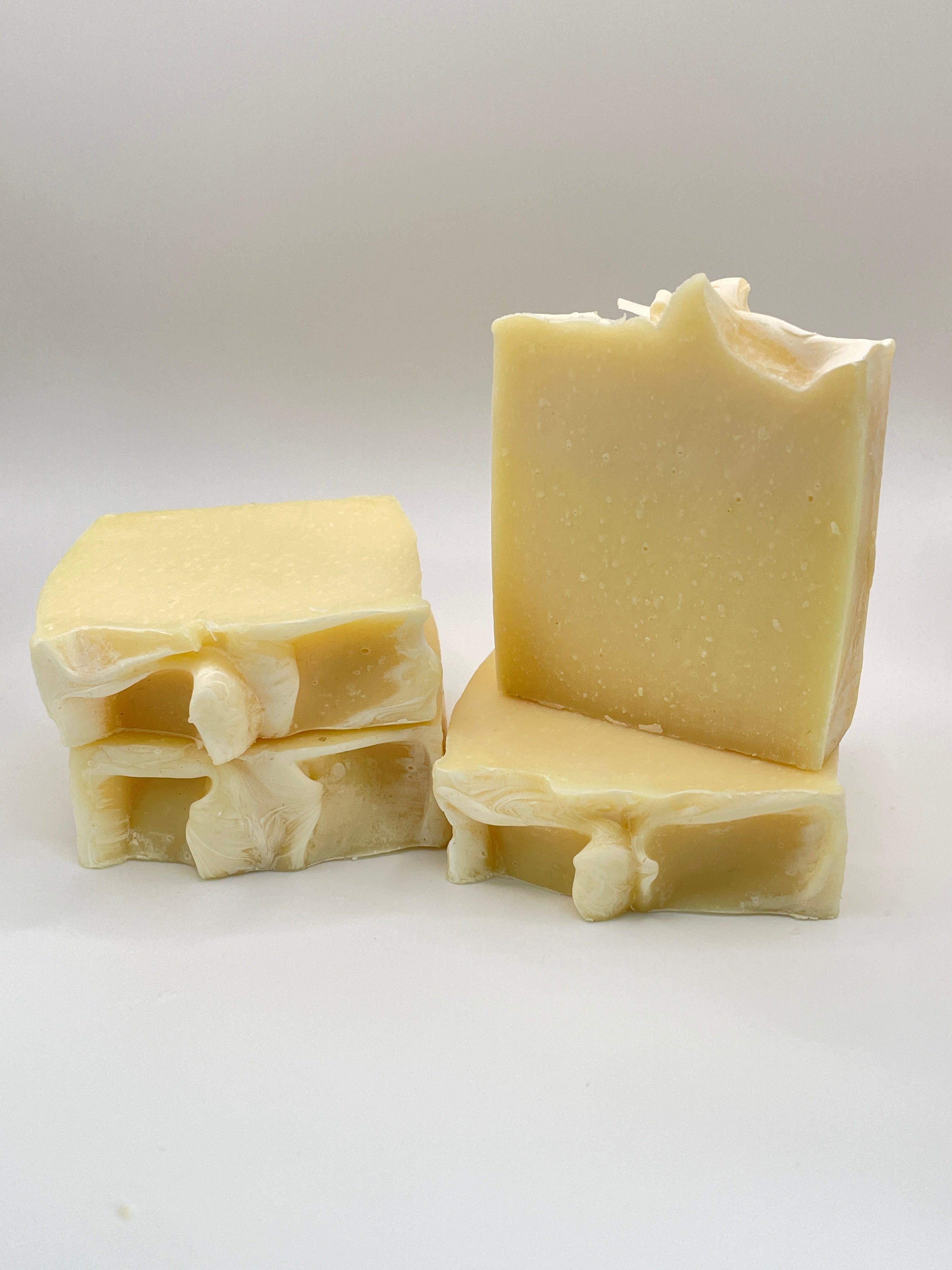 Grass Fed Tallow Cold Process Soap | Organic Coconut Oil & Lemongrass Essential Oil