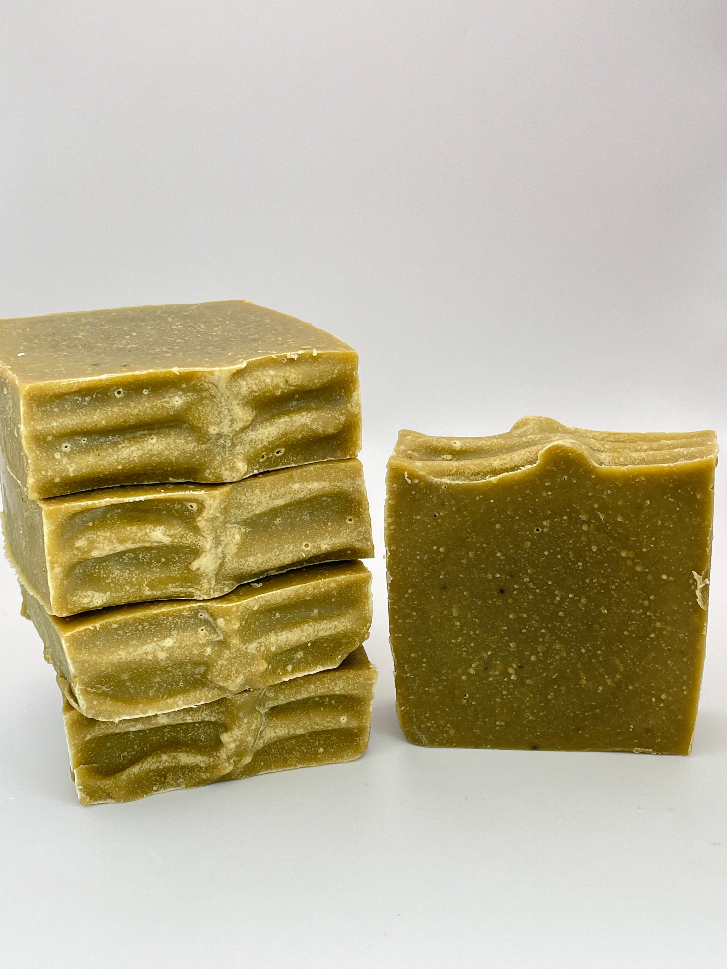 Aloe & Spirulina Cold Process Soap Bar | Avocado Oil | Scented