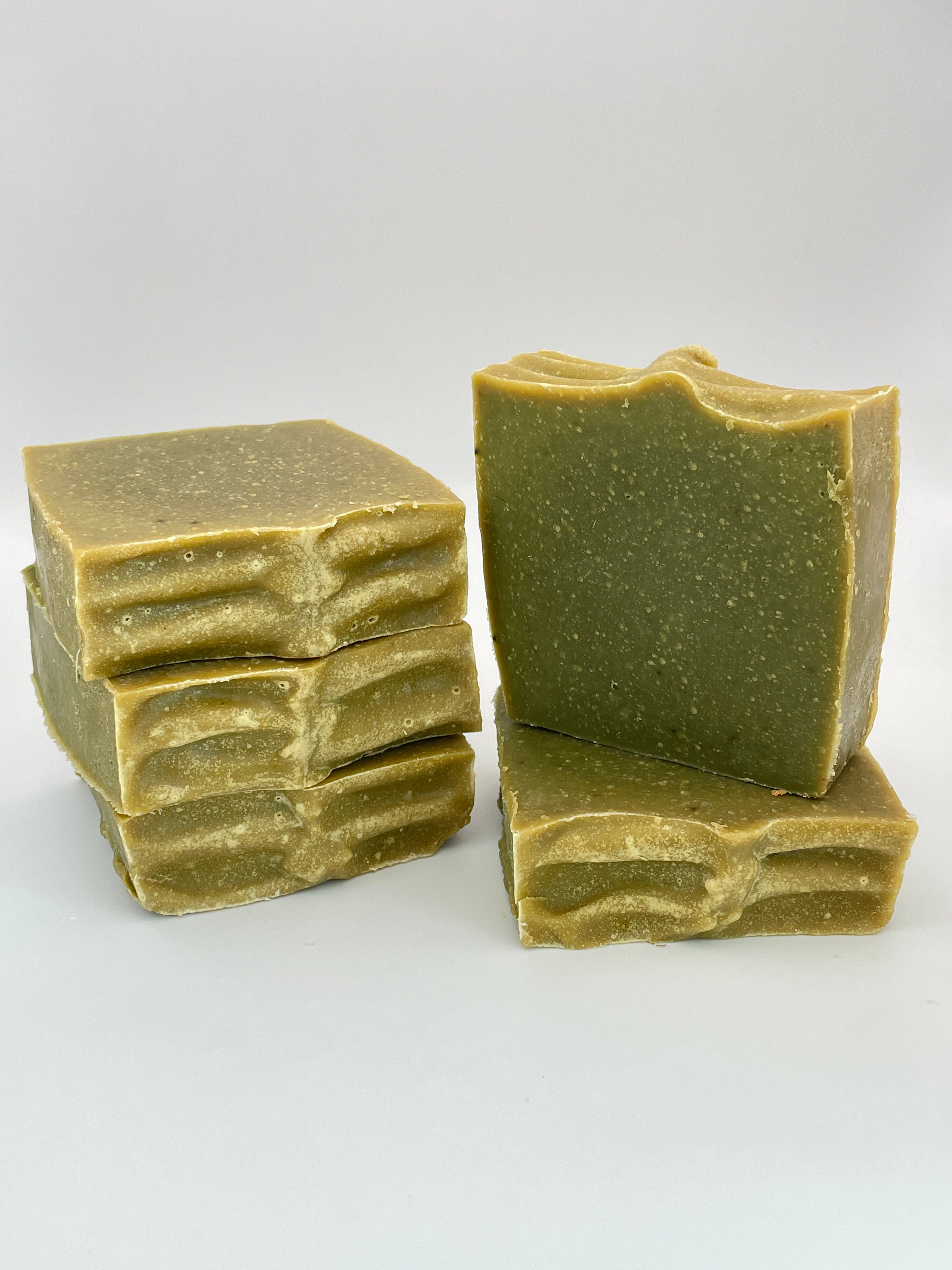 Aloe & Spirulina Cold Process Soap Bar | Avocado Oil | Scented