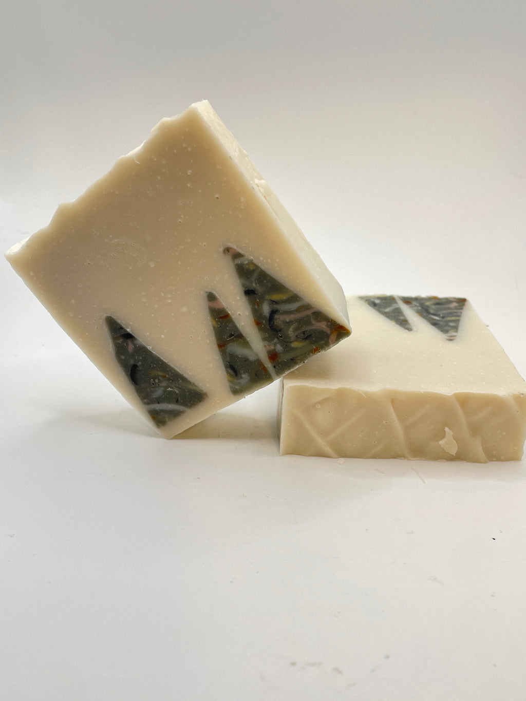O’ Christmas Tree French Green Clay Soap Bar with Pine Tree Design – Cold Process & Natural