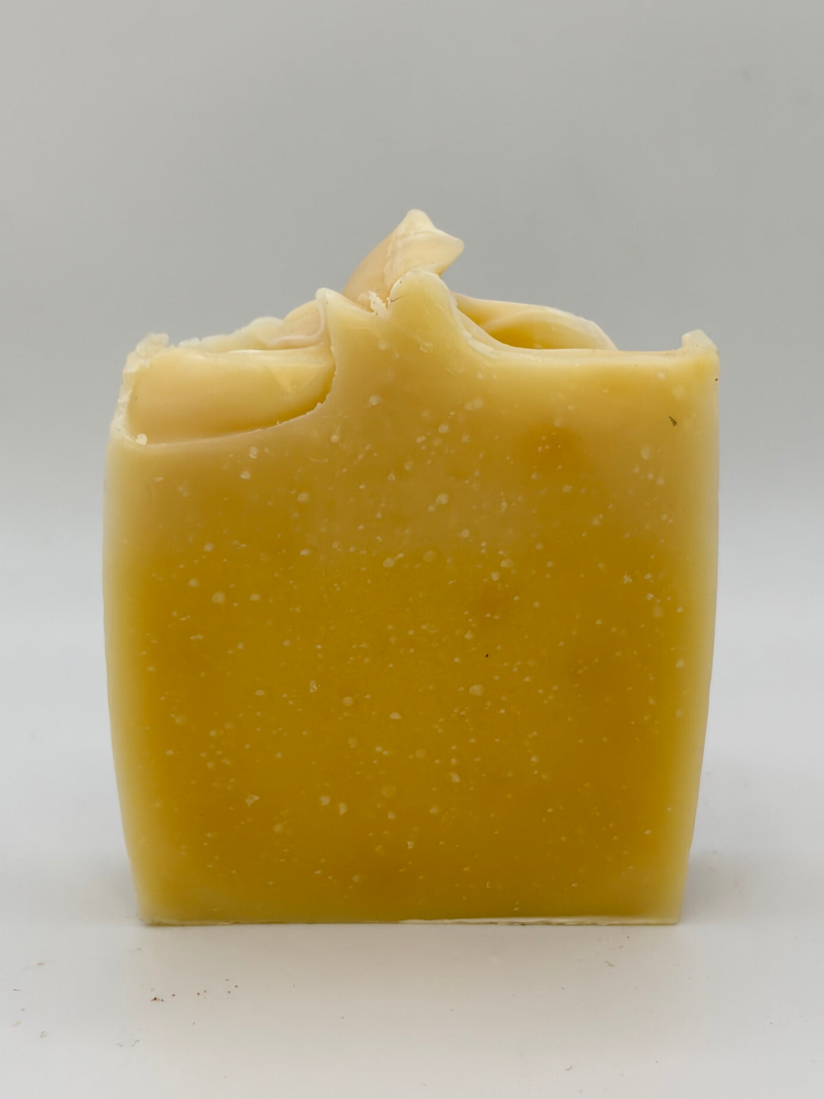 Grass Fed Tallow Cold Process Soap | Organic Coconut Oil & Lemongrass Essential Oil